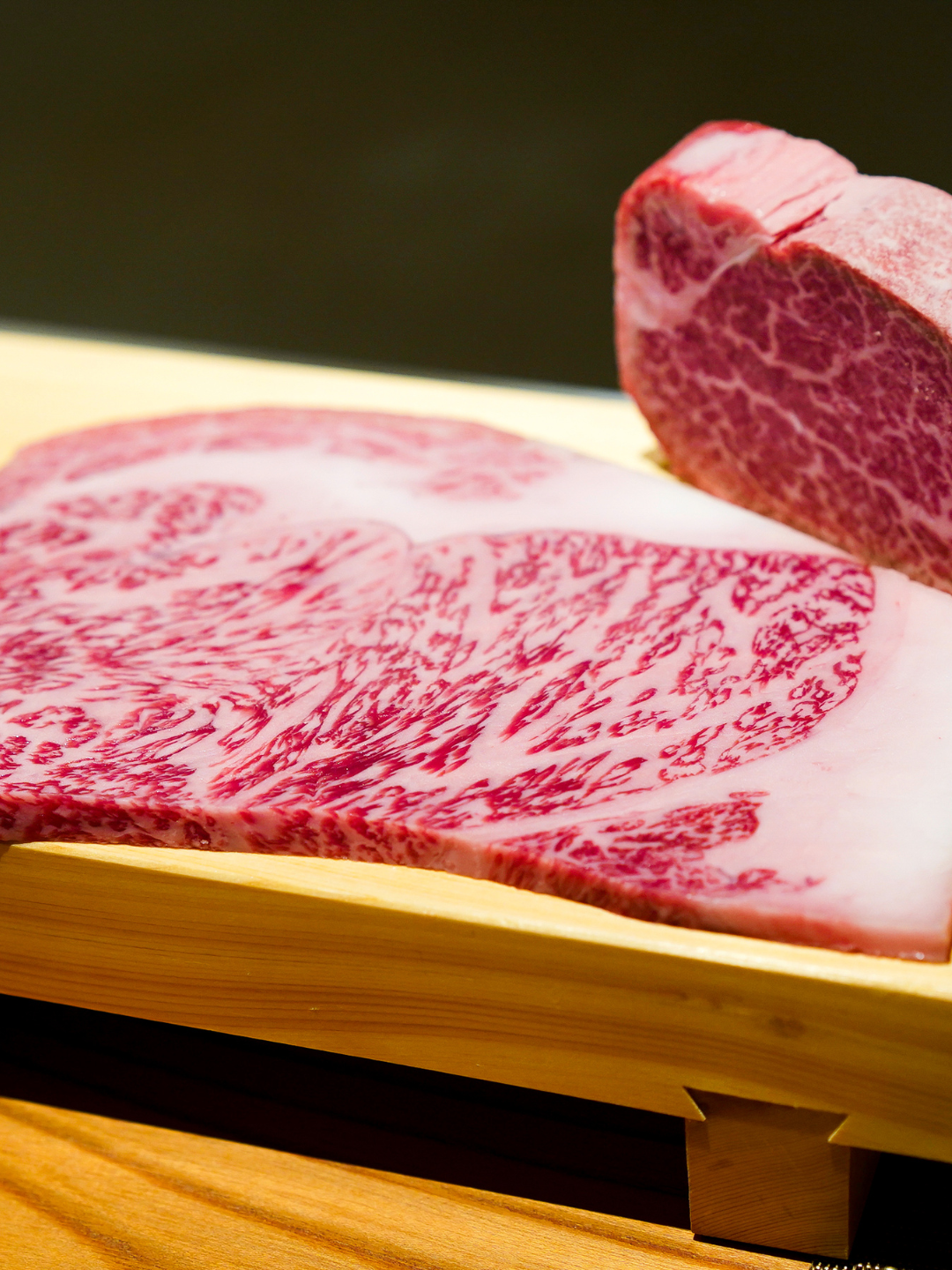 Do restaurants need a license to serve Kobe beef